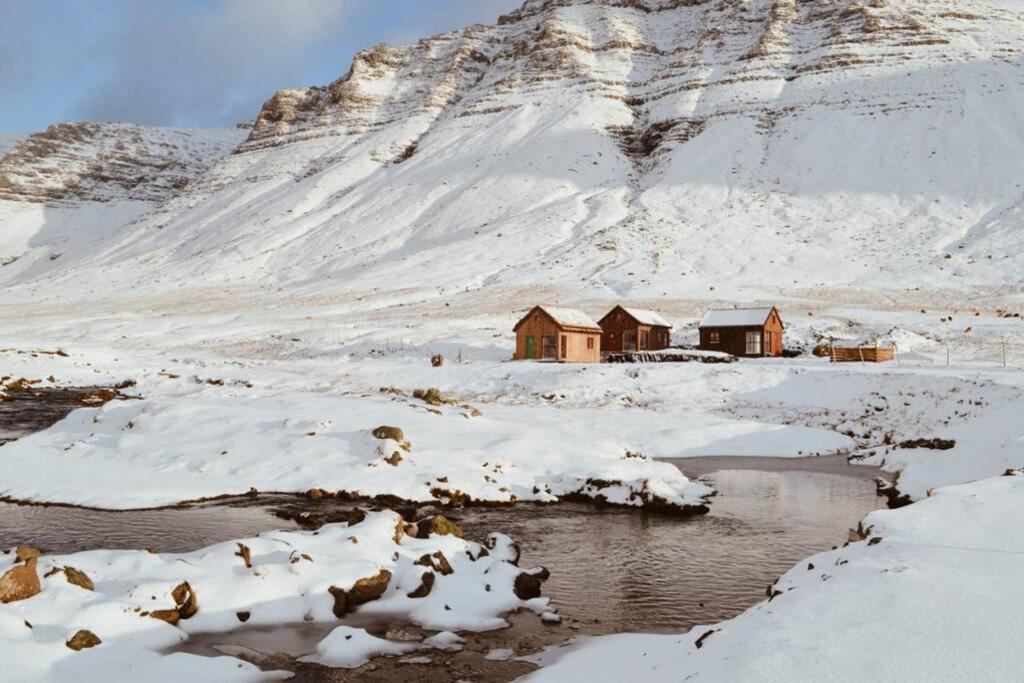 Mulafossur Cottage No 4 By Famous Waterfall In Gasadalur Exterior photo